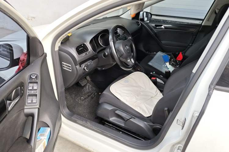 Used Volkswagen Golf 2012 1.6L Automatic Comfort Model Driver Seat