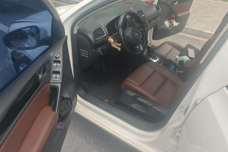 Used Volkswagen Golf 2012 1.6L Automatic Comfort Model Driver Seat