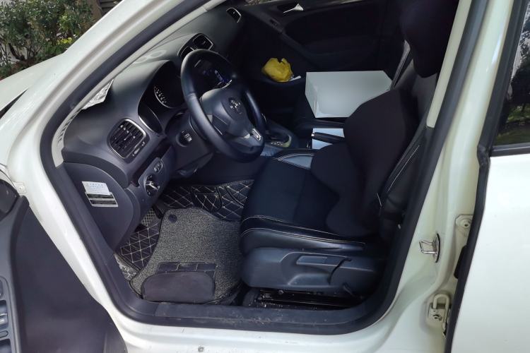 Used Volkswagen Golf 2012 1.4 TSI Automatic Comfort Edition Driver Seat