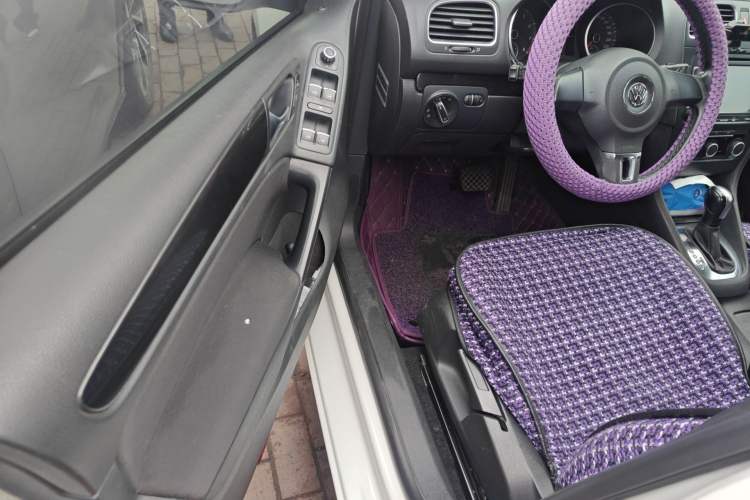 Used Volkswagen Golf 2012 1.6L Automatic Comfort Model Driver Seat