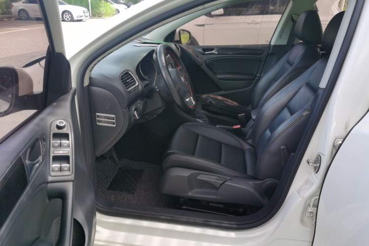 Used Volkswagen Golf 2012 1.6L Automatic Comfort Model Driver Seat