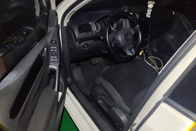 Used Volkswagen Golf 2012 1.6L Automatic Comfort Model Driver Seat