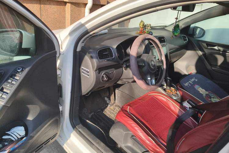 Used Volkswagen Golf 2012 1.4 TSI Automatic Comfort Edition Driver Seat