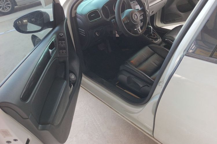 Used Volkswagen Golf 2012 1.4 TSI Automatic Comfort Edition Driver Seat