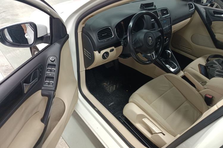 Used Volkswagen Golf 2012 1.4 TSI Automatic Comfort Edition Driver Seat