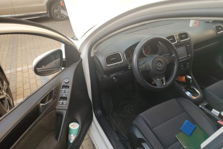 Used Volkswagen Golf 2012 1.4 TSI Automatic Comfort Edition Driver Seat