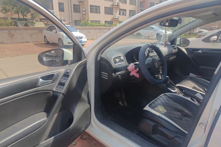 Used Volkswagen Golf 2012 1.4 TSI Automatic Comfort Edition Driver Seat