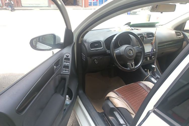 Used Volkswagen Golf 2012 1.4 TSI Automatic Comfort Edition Driver Seat