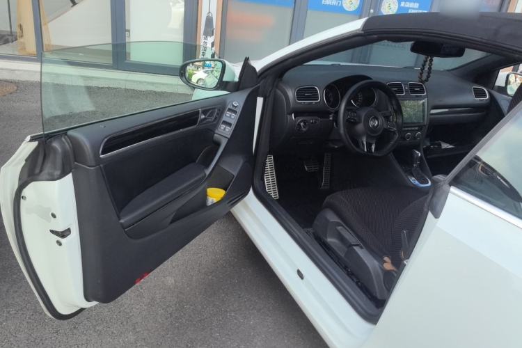 Used Volkswagen Golf 2012 1.4TSI Comfort Convertible Edition Driver Seat