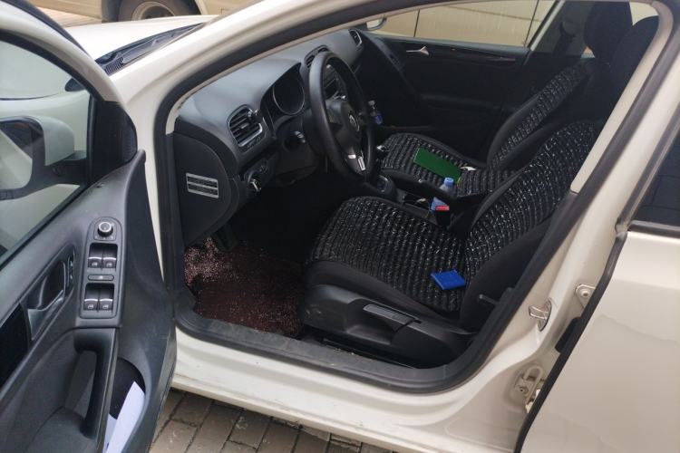 Used Volkswagen Golf 2012 1.6 Manual Comfort Edition Driver Seat