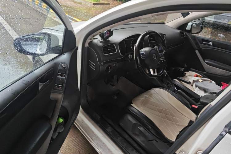 Used Volkswagen Golf 2012 1.4 TSI BlueMotion Edition Driver Seat