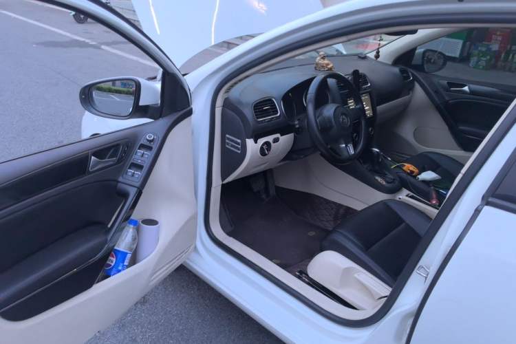 Used Volkswagen Golf 2012 1.4 TSI Automatic Comfort Edition Driver Seat