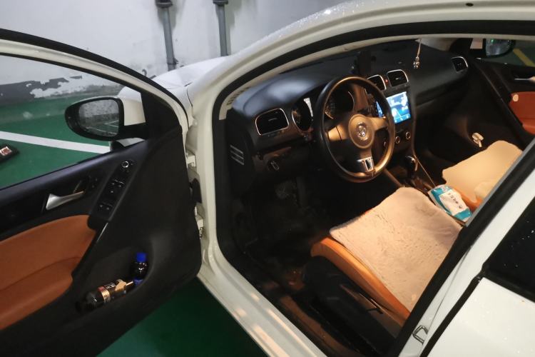 Used Volkswagen Golf 2012 1.6L Automatic Comfort Model Driver Seat