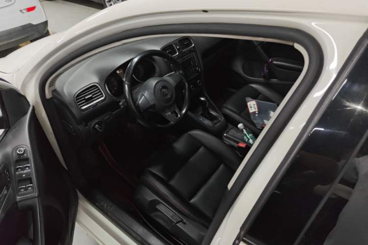 Used Volkswagen Golf 2012 1.6L Automatic Comfort Model Driver Seat