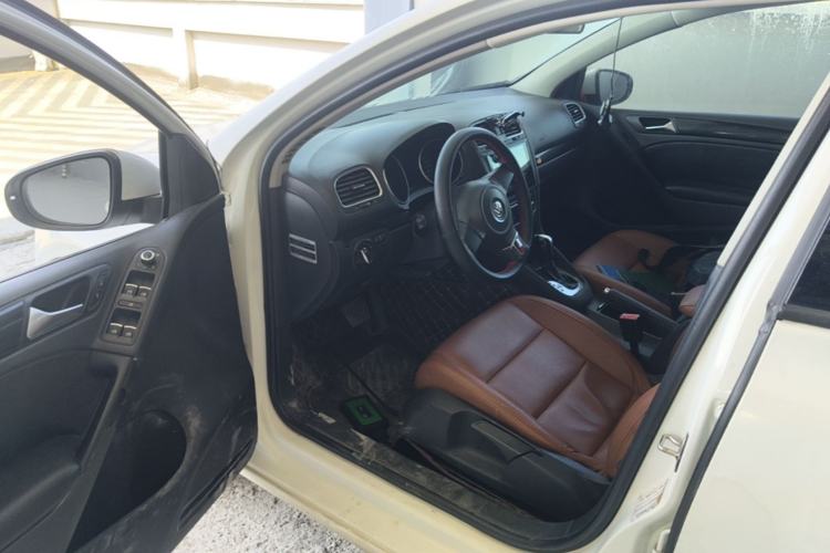 Used Volkswagen Golf 2012 1.6L Automatic Comfort Model Driver Seat