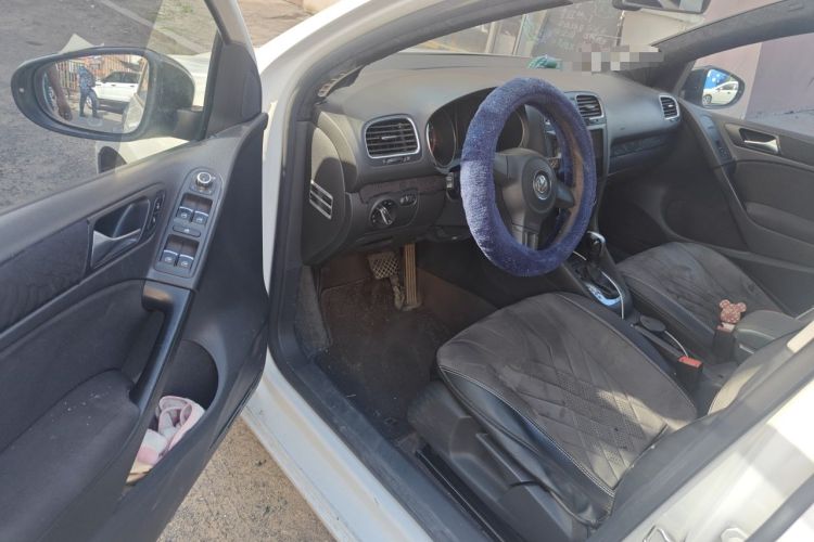 Used Volkswagen Golf 2012 1.6L Automatic Fashion Model Driver Seat