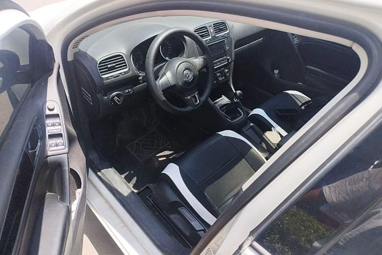 Used Volkswagen Golf 2012 1.4 TSI Manual Comfort Edition Driver Seat