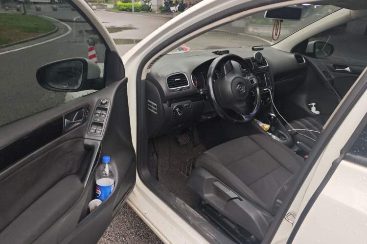 Used Volkswagen Golf 2012 1.4 TSI Automatic Comfort Edition Driver Seat