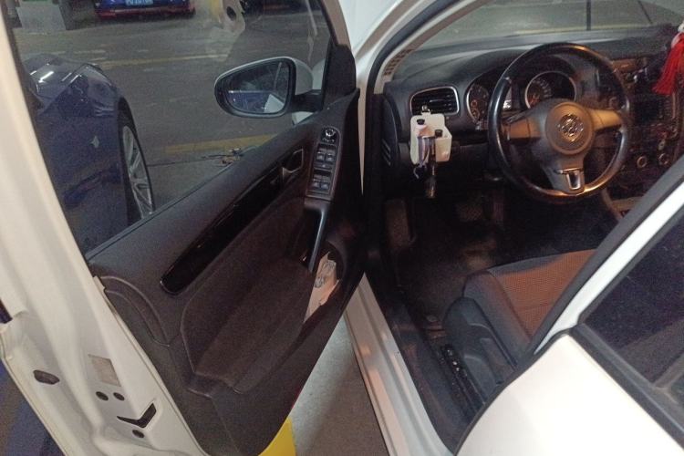 Used Volkswagen Golf 2012 1.6L Automatic Comfort Model Driver Seat