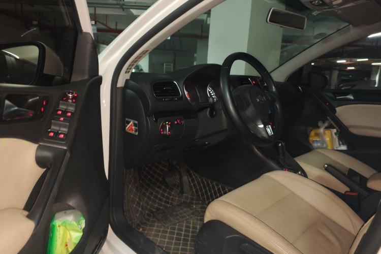 Used Volkswagen Golf 2012 1.6L Automatic Comfort Model Driver Seat