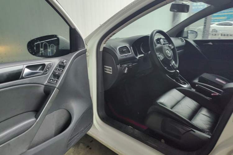 Used Volkswagen Golf 2012 1.4 TSI Automatic Comfort Edition Driver Seat