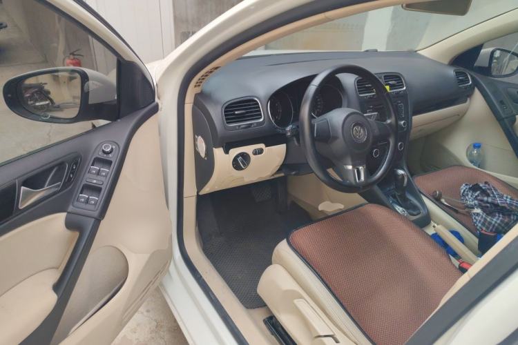 Used Volkswagen Golf 2012 1.6L Automatic Comfort Model Driver Seat