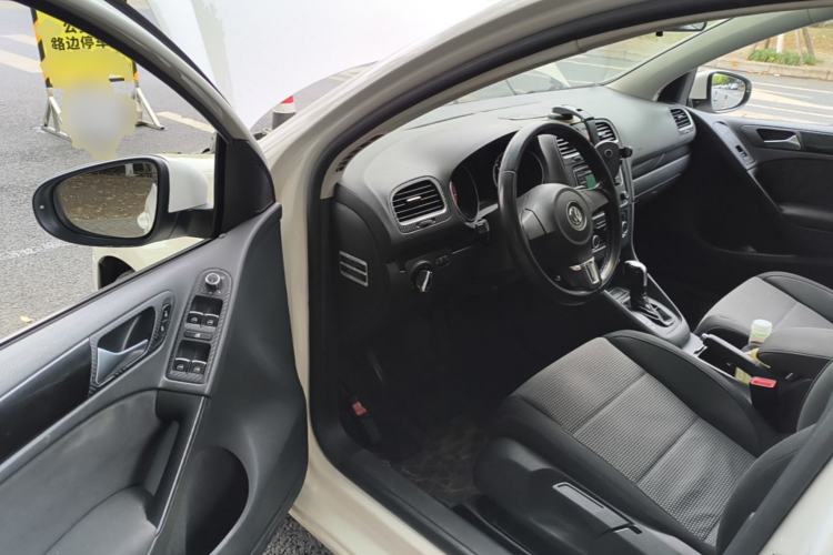 Used Volkswagen Golf 2012 1.4 TSI Automatic Comfort Edition Driver Seat