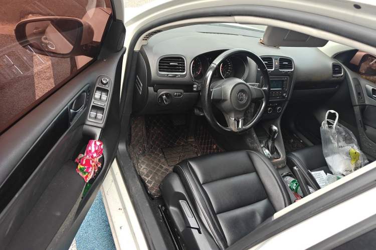 Used Volkswagen Golf 2012 1.4 TSI Automatic Comfort Edition Driver Seat