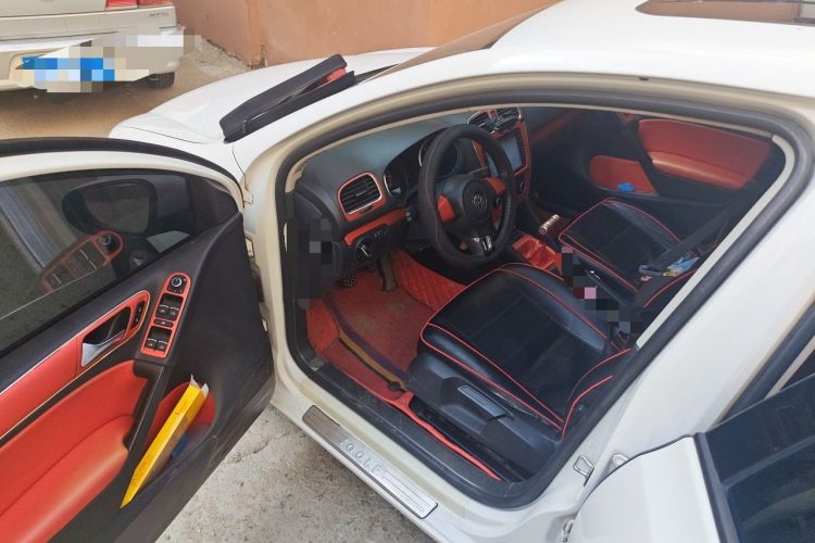 Used Volkswagen Golf 2012 1.6 Manual Comfort Edition Driver Seat
