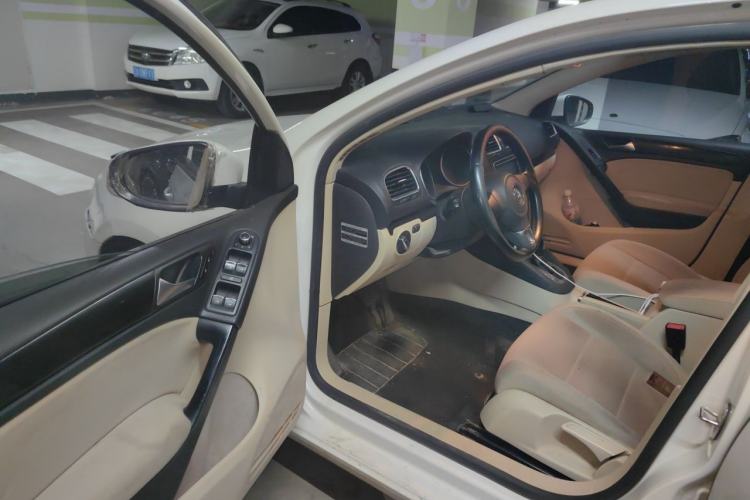Used Volkswagen Golf 2012 1.4 TSI Automatic Comfort Edition Driver Seat