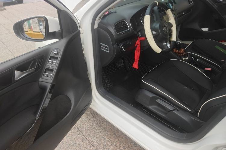 Used Volkswagen Golf 2012 1.6L Automatic Comfort Model Driver Seat