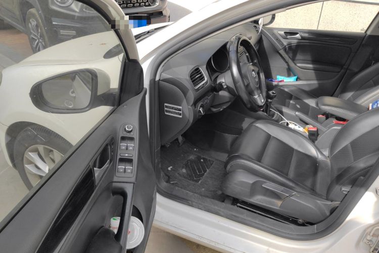 Used Volkswagen Golf 2012 1.6 Manual Comfort Edition Driver Seat