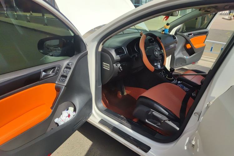 Used Volkswagen Golf 2012 1.6 Manual Comfort Edition Driver Seat