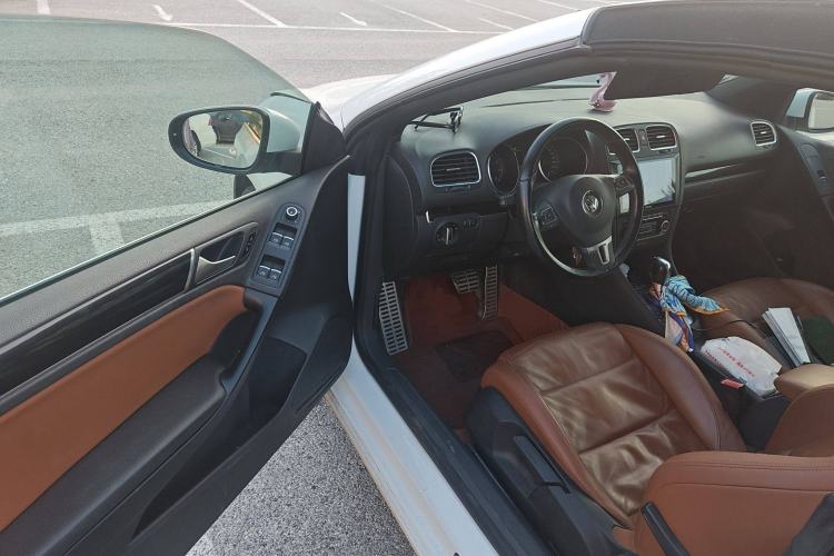 Used Volkswagen Golf 2012 1.4TSI Luxury Convertible Edition Driver Seat