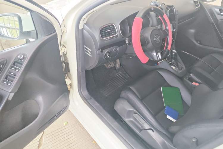 Used Volkswagen Golf 2012 1.6L Automatic Comfort Model Driver Seat