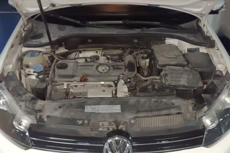 Used Volkswagen Golf 2012 1.4 TSI Automatic Comfort Edition Engine Bay
