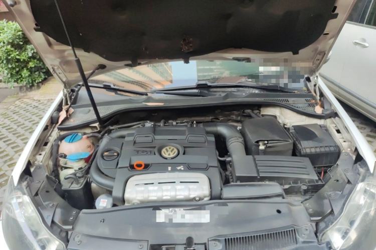 Used Volkswagen Golf 2012 1.4TSI Comfort Convertible Edition Engine Bay