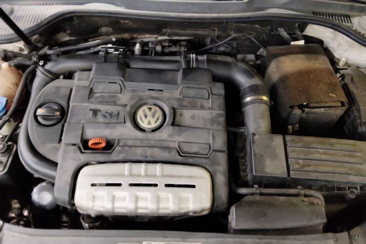 Used Volkswagen Golf 2012 1.4TSI Comfort Convertible Edition Engine Bay