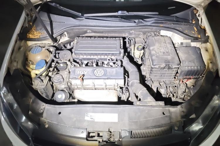 Used Volkswagen Golf 2012 1.6L Automatic Fashion Model Engine Bay