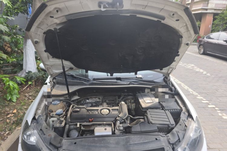 Used Volkswagen Golf 2012 1.4 TSI Automatic Comfort Edition Engine Bay