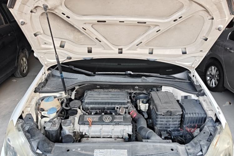 Used Volkswagen Golf 2012 1.6L Automatic Fashion Model Engine Bay