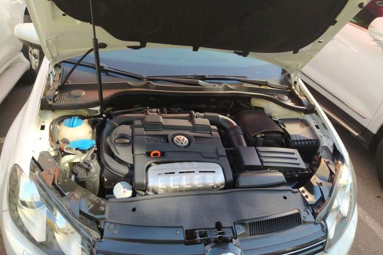 Used Volkswagen Golf 2012 1.4TSI Luxury Convertible Edition Engine Bay