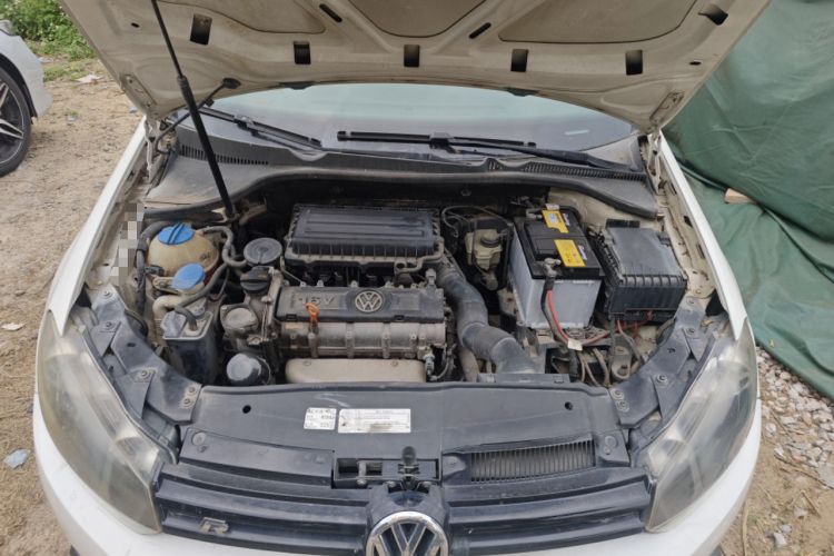 Used Volkswagen Golf 2012 1.6L Automatic Fashion Model Engine Bay