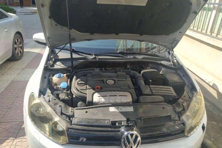 Used Volkswagen Golf 2012 1.4TSI Comfort Convertible Edition Engine Bay