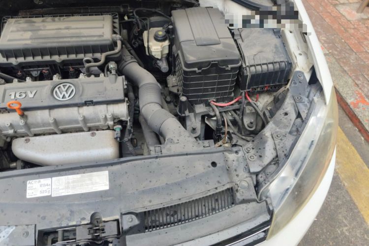 Used Volkswagen Golf 2012 1.6L Automatic Comfort Model Engine Bay Left