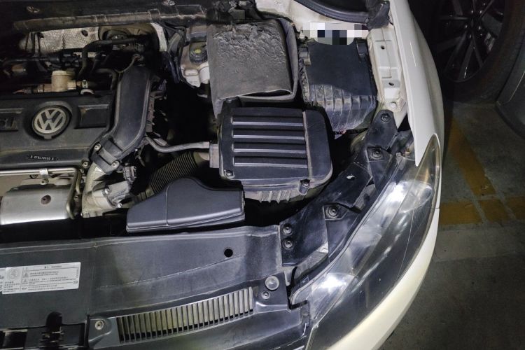 Used Volkswagen Golf 2012 1.4 TSI Manual Comfort Edition Engine Bay Left