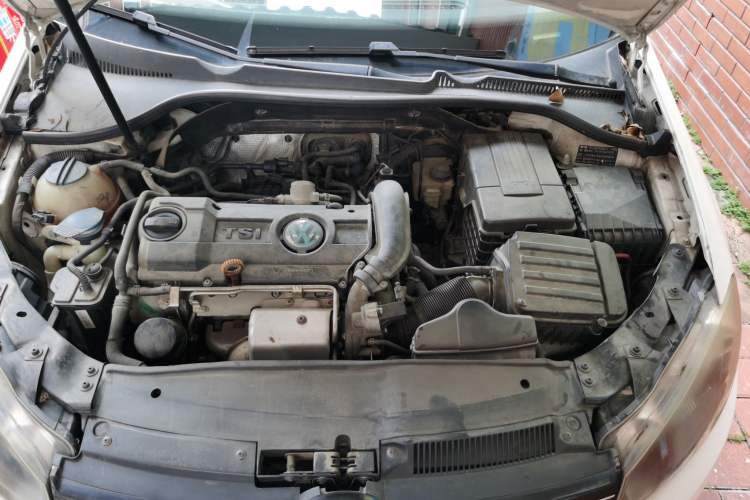 Used Volkswagen Golf 2012 1.4 TSI Automatic Comfort Edition Engine Bay Left