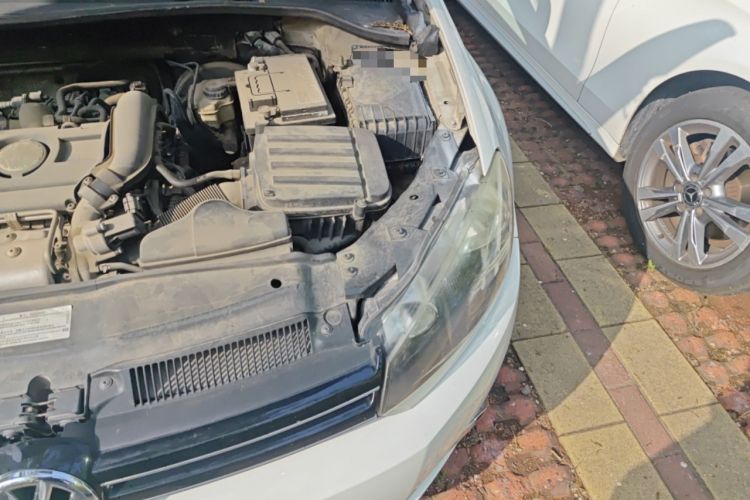 Used Volkswagen Golf 2012 1.4 TSI Manual Comfort Edition Engine Bay Left