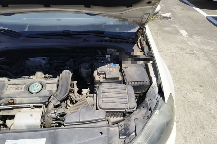 Used Volkswagen Golf 2012 1.4 TSI Automatic Comfort Edition Engine Bay Left