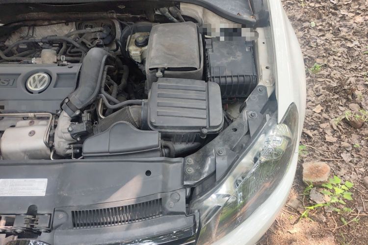 Used Volkswagen Golf 2012 1.4 TSI Manual Comfort Edition Engine Bay Left